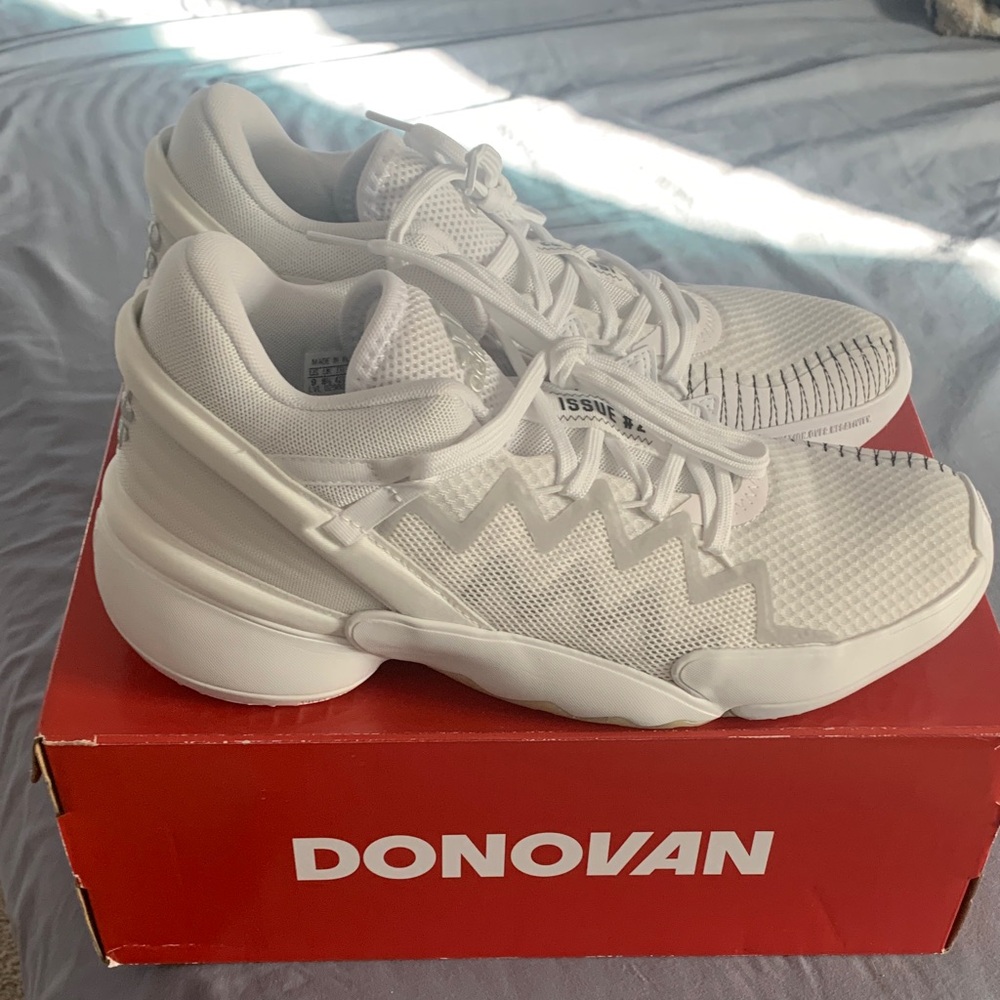 Adidas D.O.N. Issue #2 brand new mens size 9